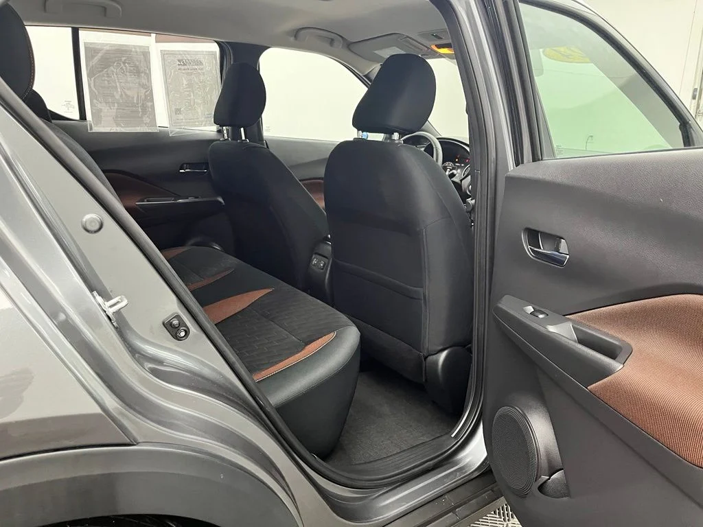 Used 2024 Gray Nissan SR image 34