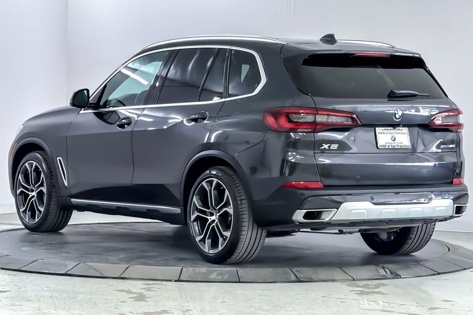 Used 2023 Dark Graphite Metallic BMW xDrive40i image 6