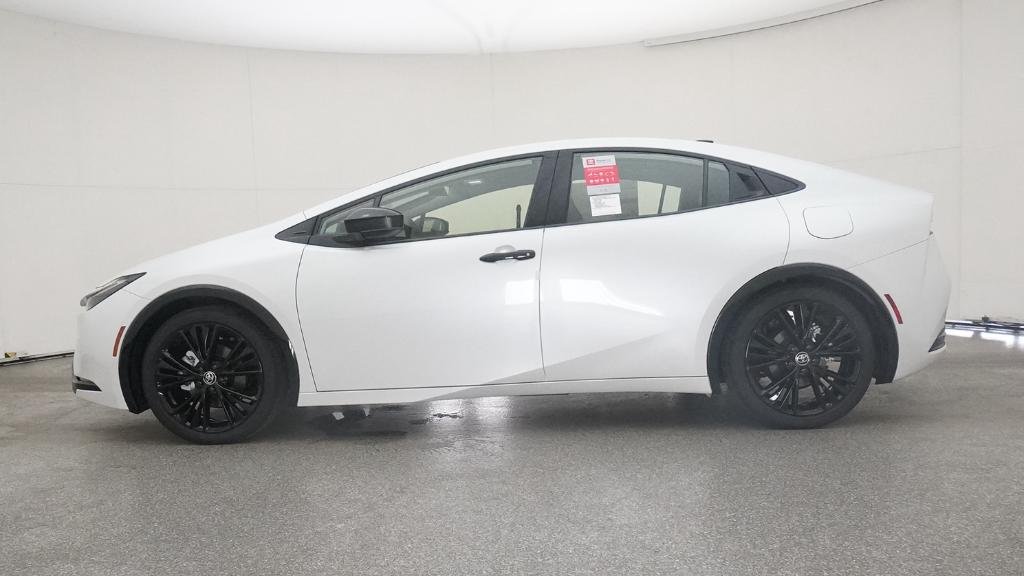 2026 Toyota Prius Plug-in Hybrid Nightshade - Photo 8
