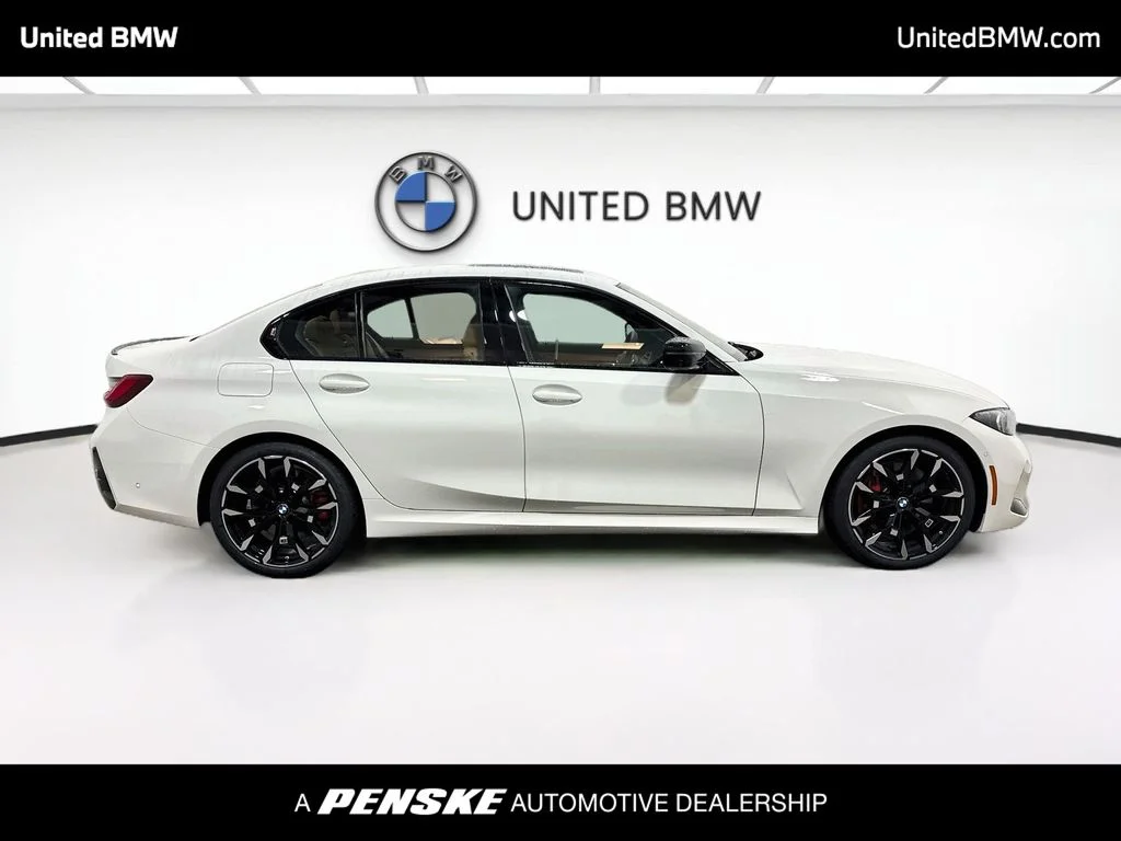 New 2026 Alpine White BMW 330i image 4