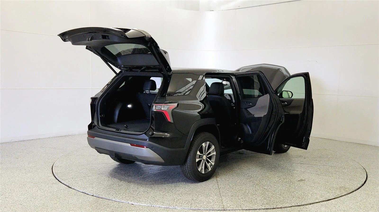 2026 Chevrolet Equinox LT - Photo 12