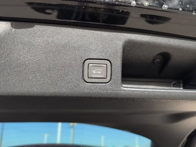 2026 Chevrolet Equinox EV 2LT - Photo 11
