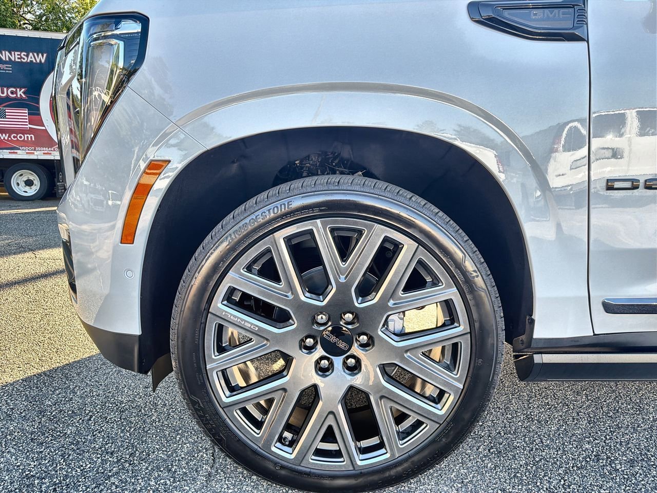 2026 GMC Yukon XL Denali Ultimate - Photo 28
