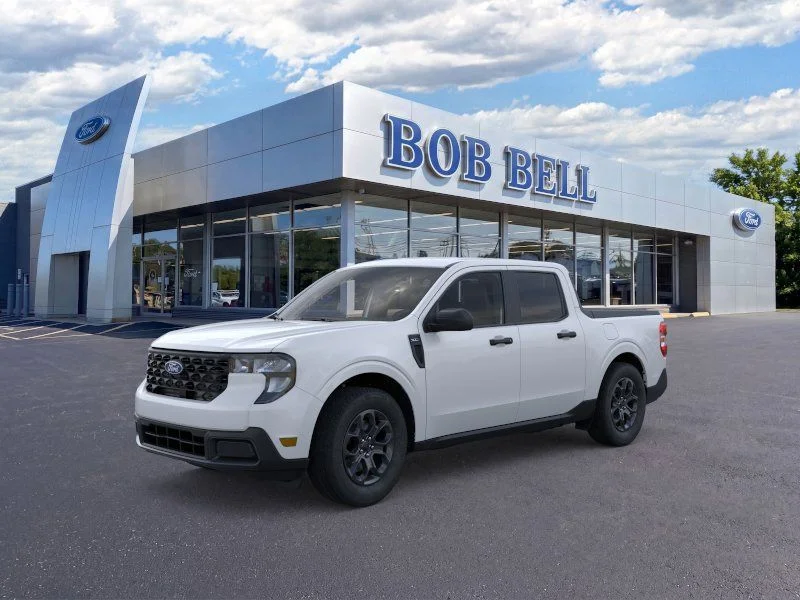 New 2026 White Ford XLT image 1