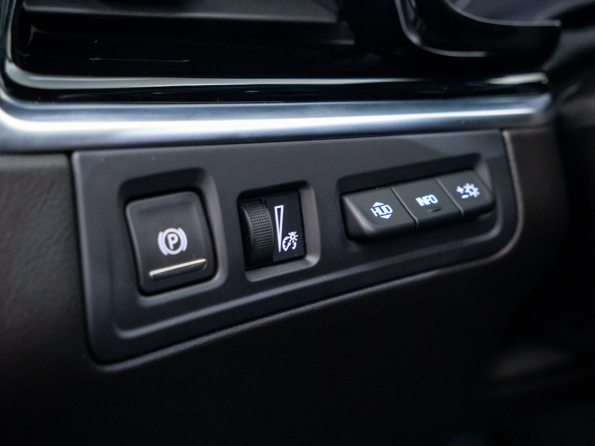 Used 2025 Black Cadillac Premium Luxury image 21