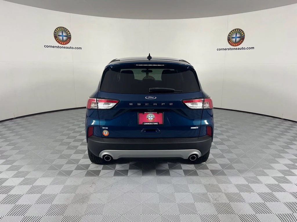Used 2020 Green Ford SE image 19