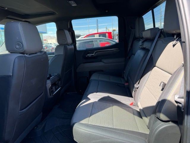 Used 2022 Black Chevrolet ZR2 image 9