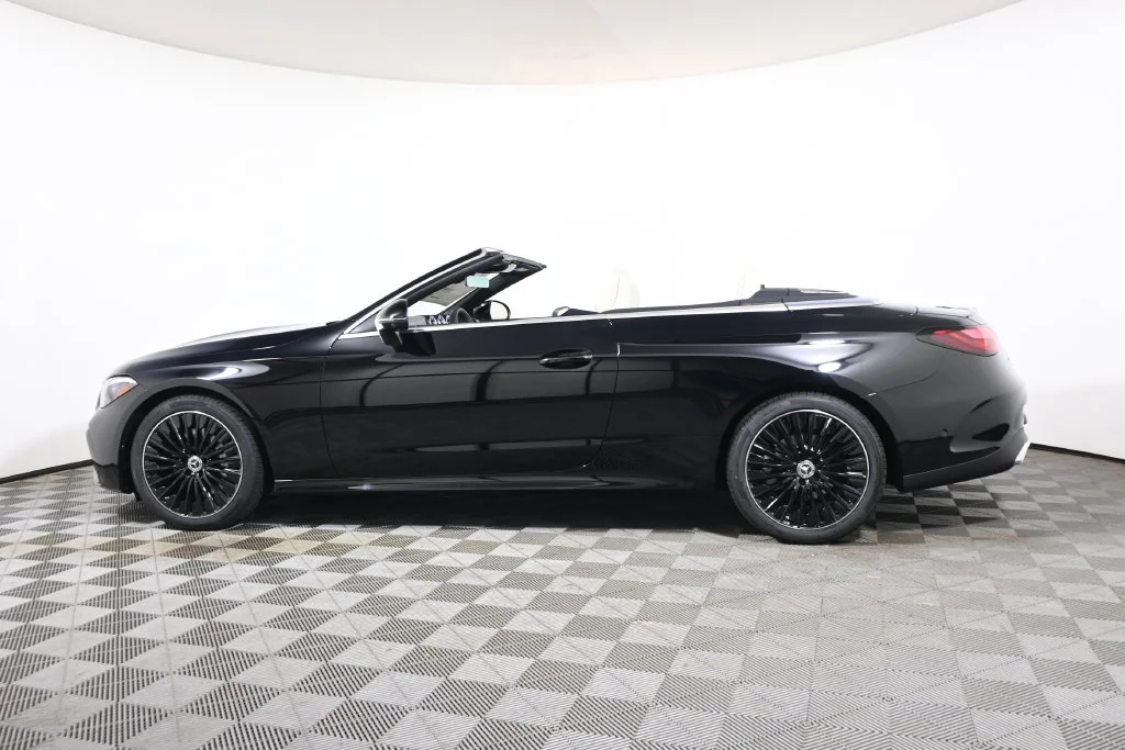 New 2027 Black Mercedes-Benz CLE 300 image 12