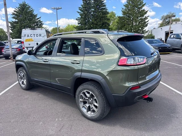 Used 2021 Green Jeep Trailhawk image 4