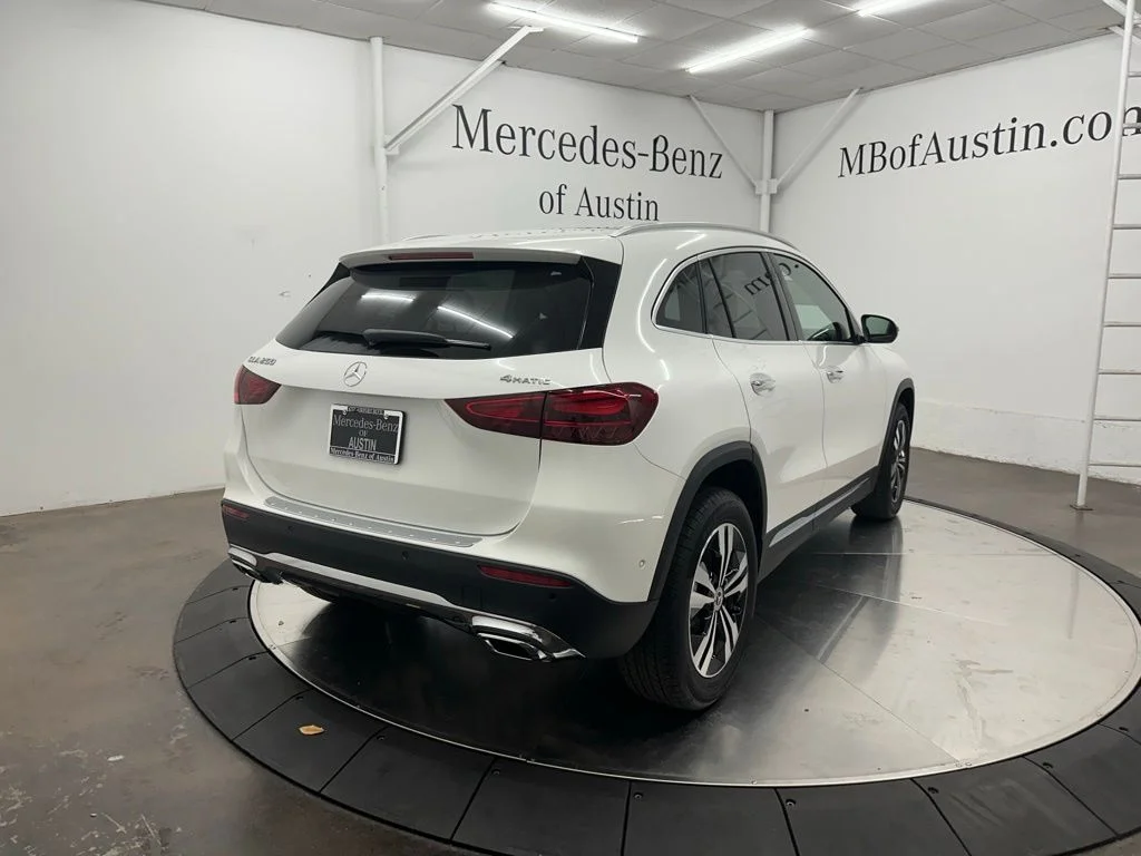 New 2026 White Mercedes-Benz GLA 250 image 7