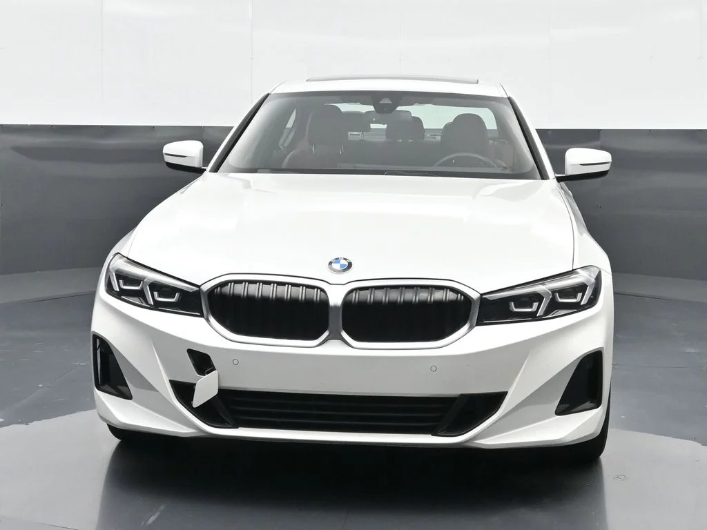 2024 BMW 3 Series 330i - Photo 6