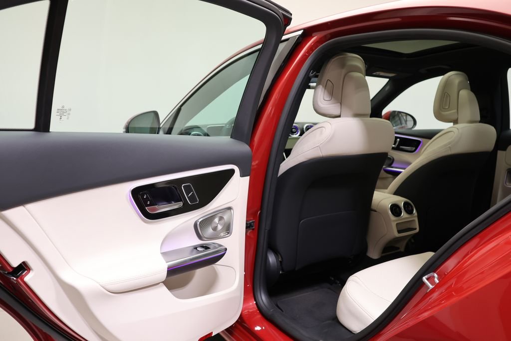 New 2026 MANUFAKTUR Patagonia Red Metallic Mercedes-Benz C 300 image 41