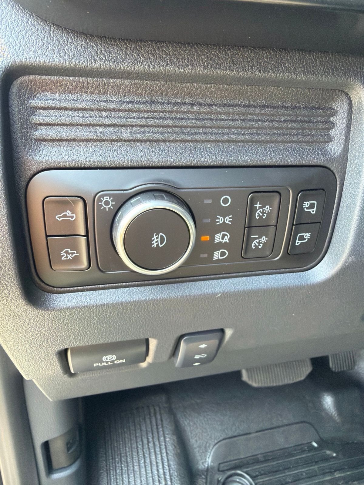 New 2026 Oxford White Ford F-250® Lariat® image 19
