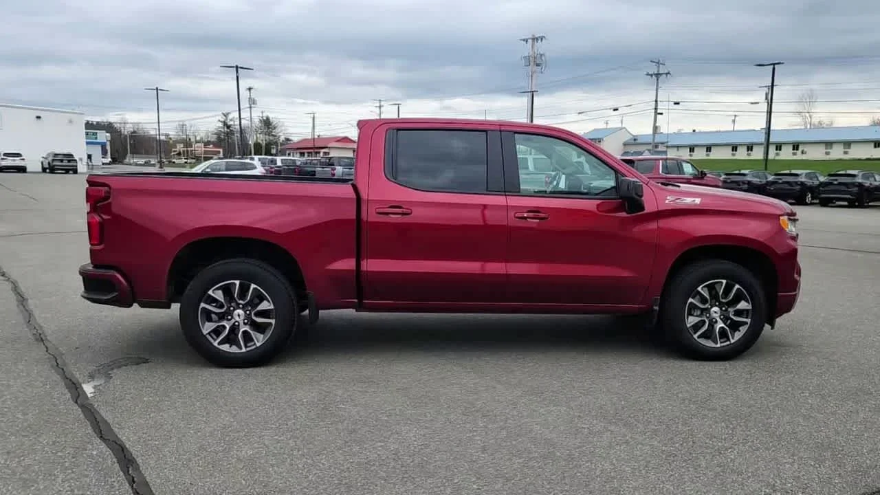 Used 2023 Radiant Red Tintcoat Chevrolet RST image 9