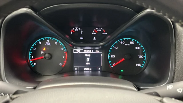 Used 2015 Cyber Gray Metallic Chevrolet LT image 16