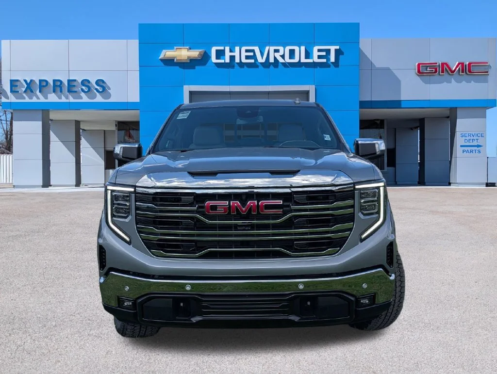 2026 GMC Sierra 1500 SLT - Photo 8
