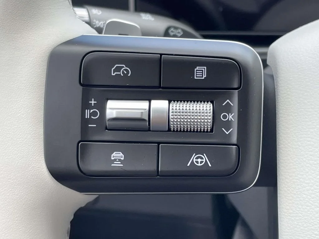 New 2026 Gray Hyundai SE image 22