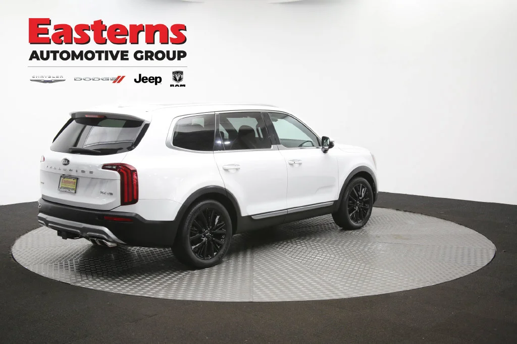 Used 2020 White Kia SX image 48