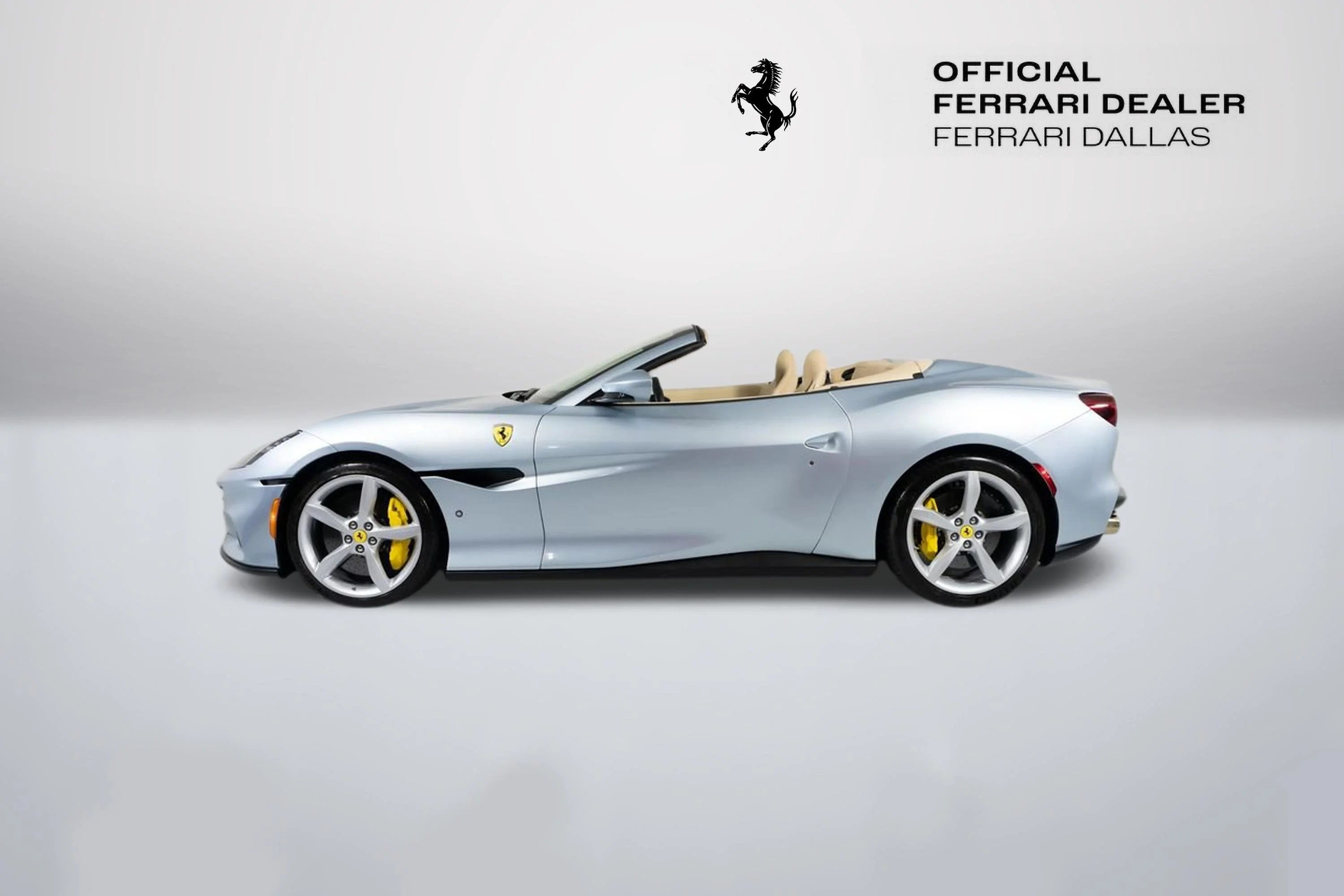 Used 2022 Grigio Alloy Ferrari Base image 3