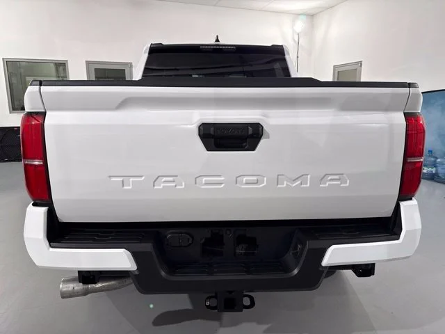New 2026 Ice Cap Toyota SR5 image 7