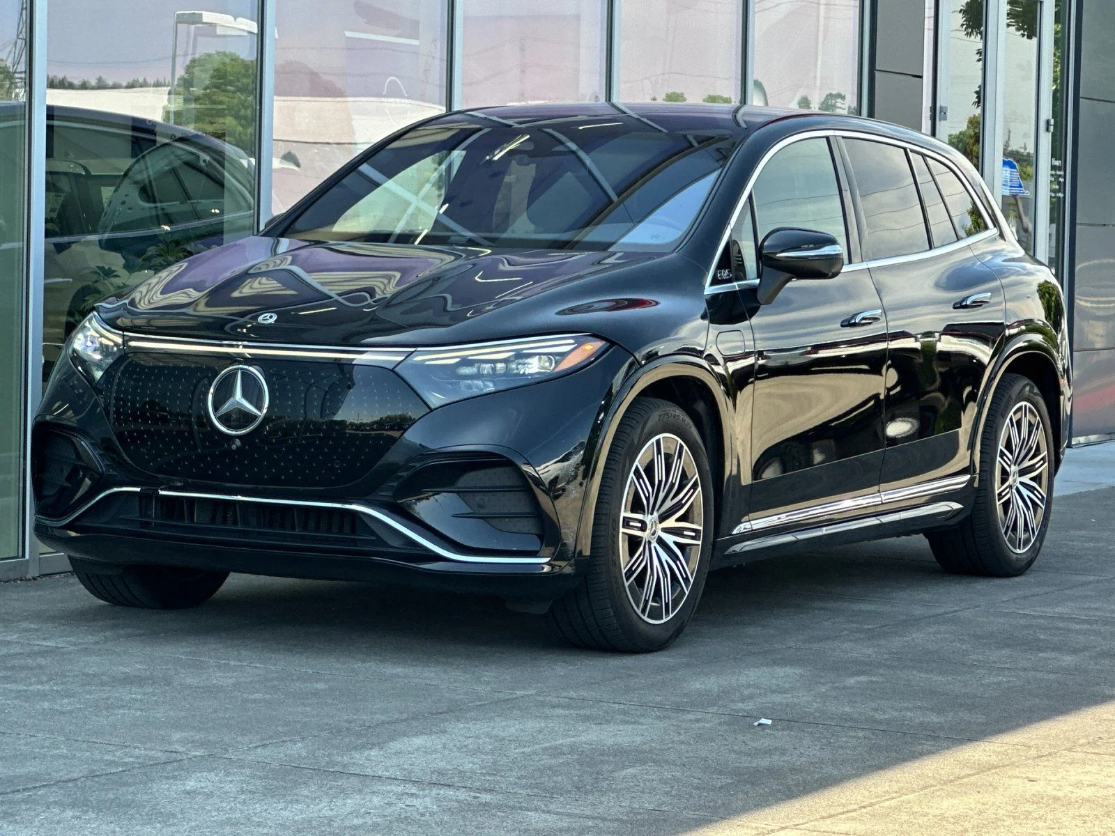 Used 2023 Obsidian Black Metallic Mercedes-Benz 580 image 7