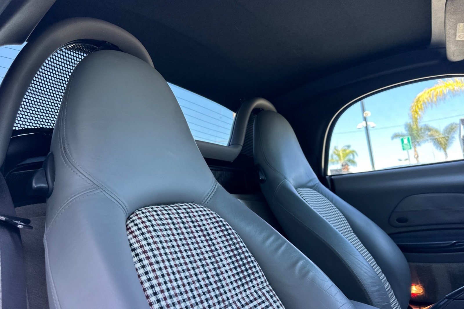 Used 1999 ARENA RED Porsche  image 14
