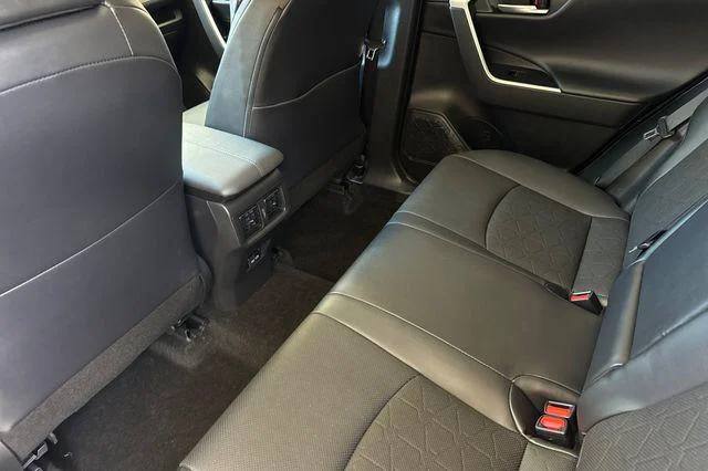 Certified Used 2023 ICE CAP Toyota  image 14