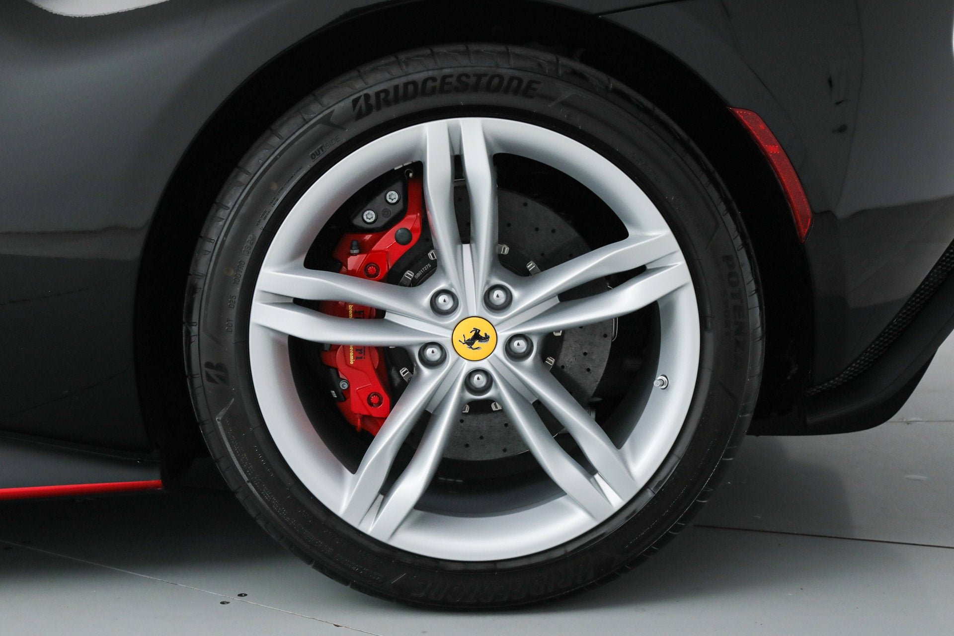 Certified Used 2025 Nero Ferrari  image 53