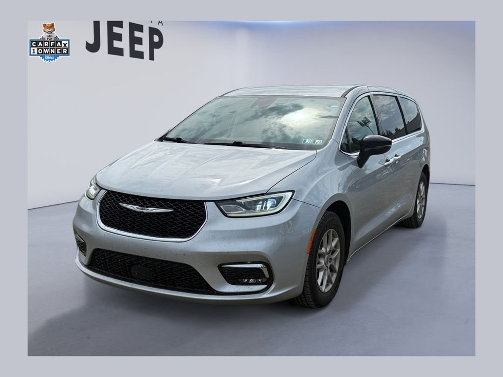Used 2024 Silver Chrysler Touring L image 1