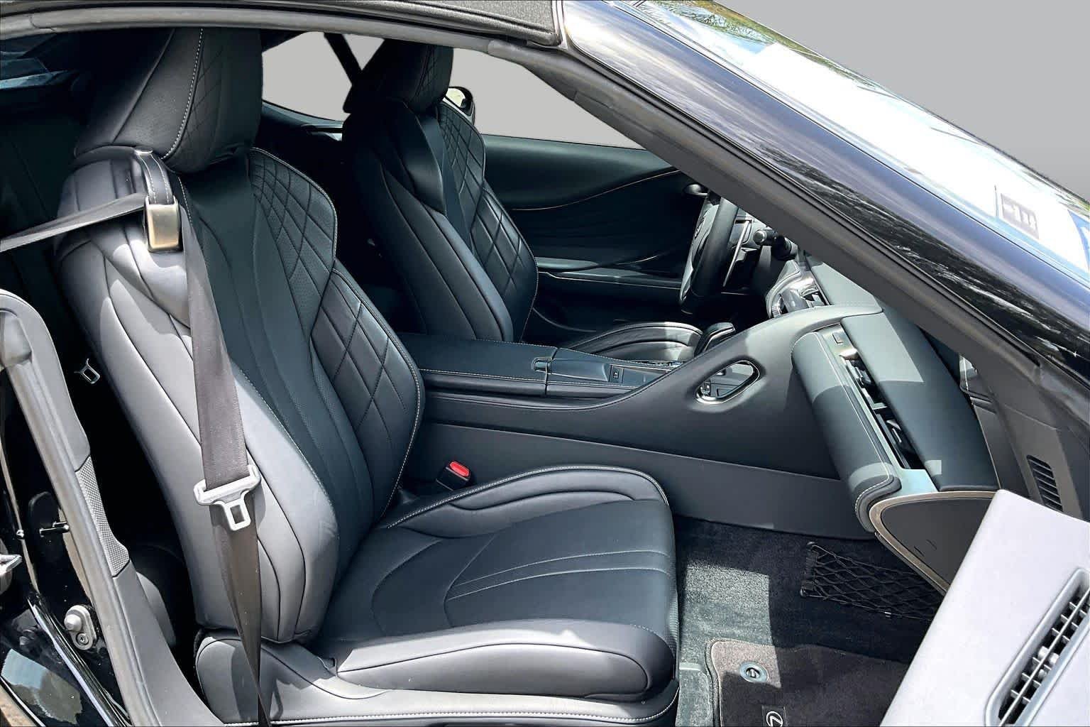 Used 2021 Obsidian Lexus  image 9