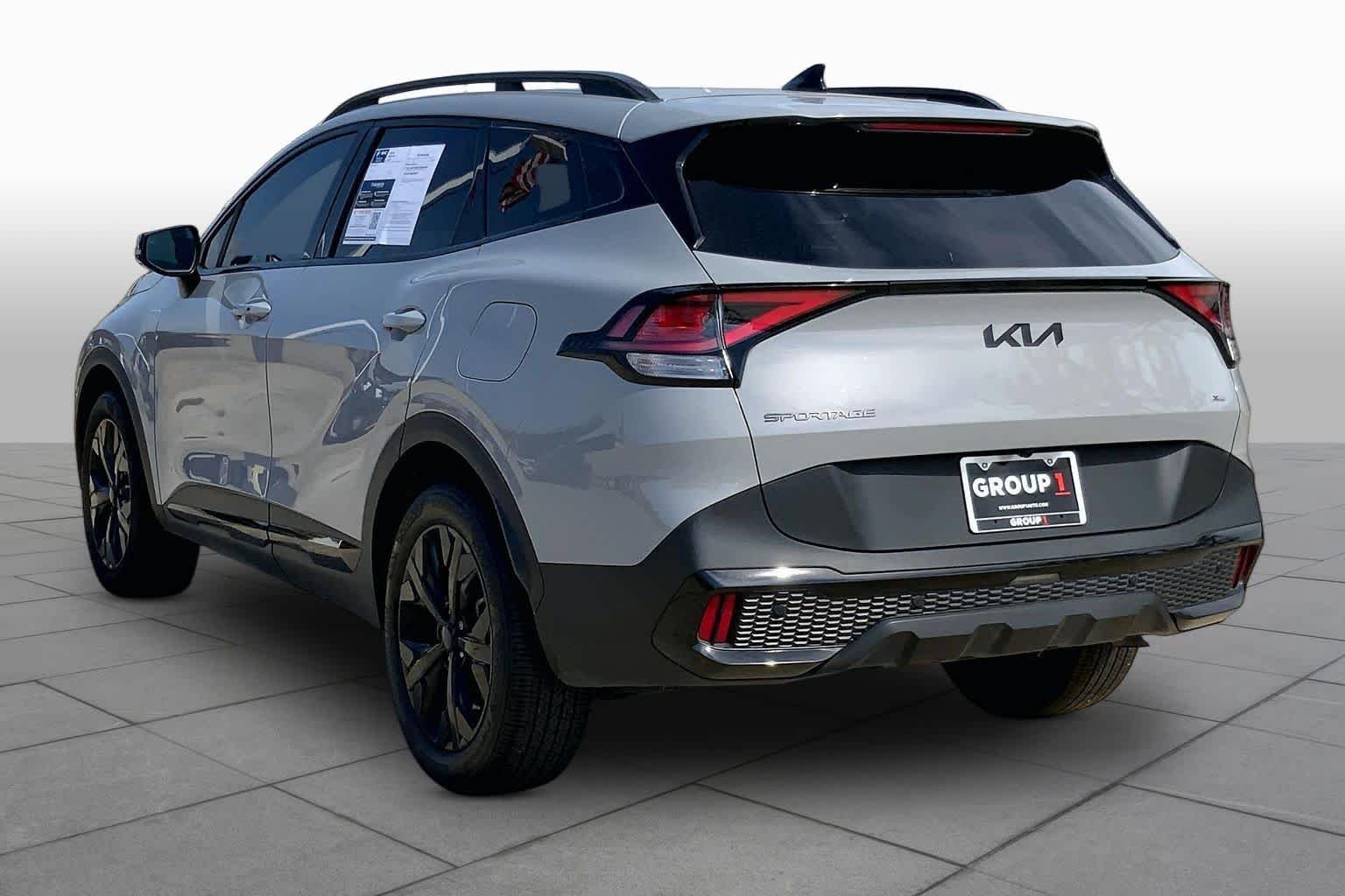 Used 2025 Wolf Gray Kia X-Line image 12