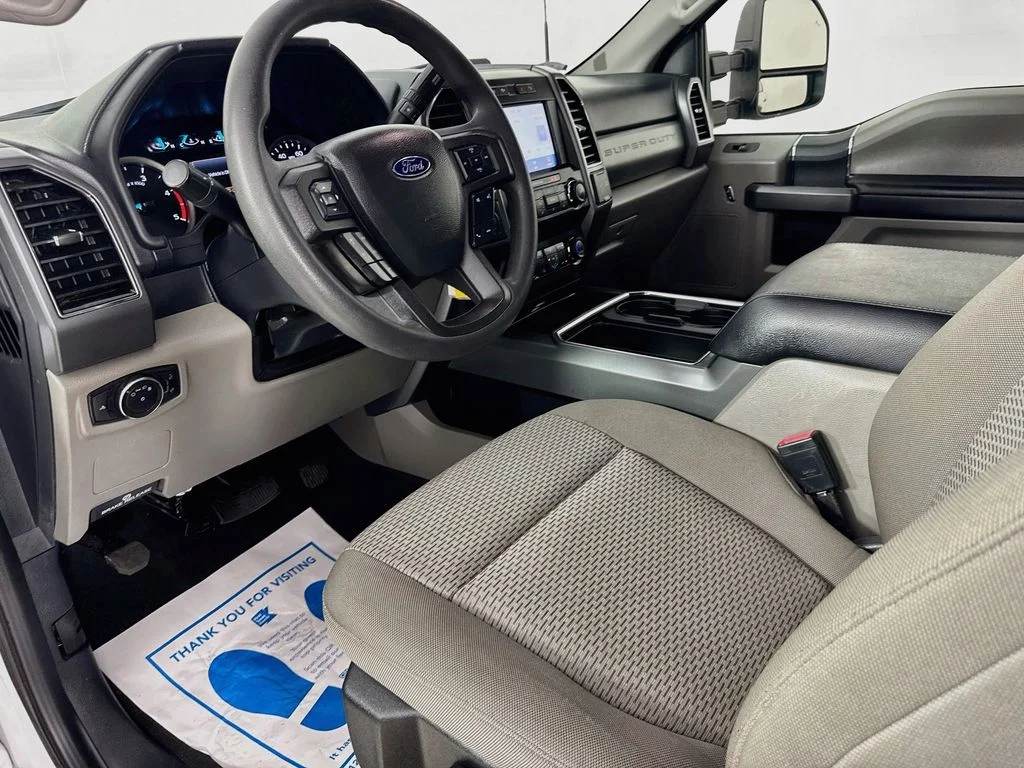 Used 2022 Oxford White Ford XLT image 11