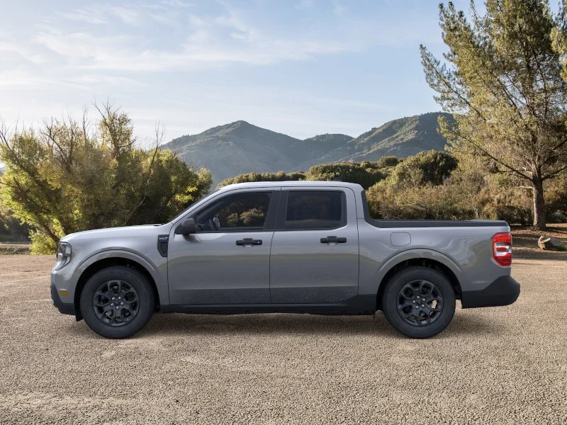 New 2026 Carbonized Gray Metallic Ford XLT image 4