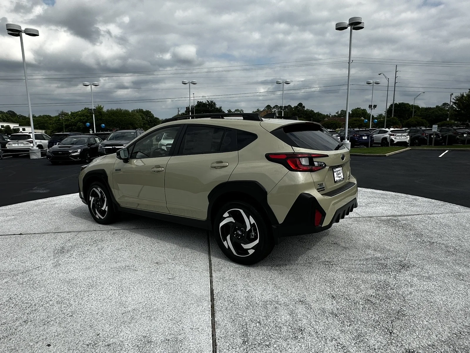 New 2026 SAND DUNE PEARL Subaru Limited Hybrid image 5