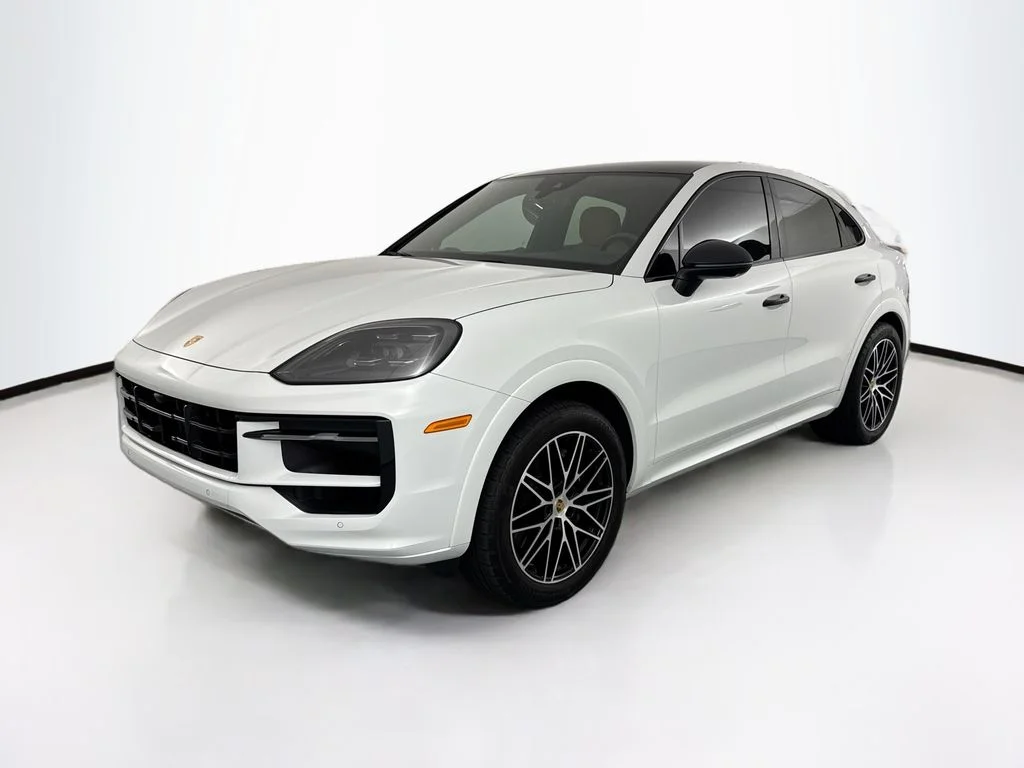 2024 Porsche Cayenne -'s photo
