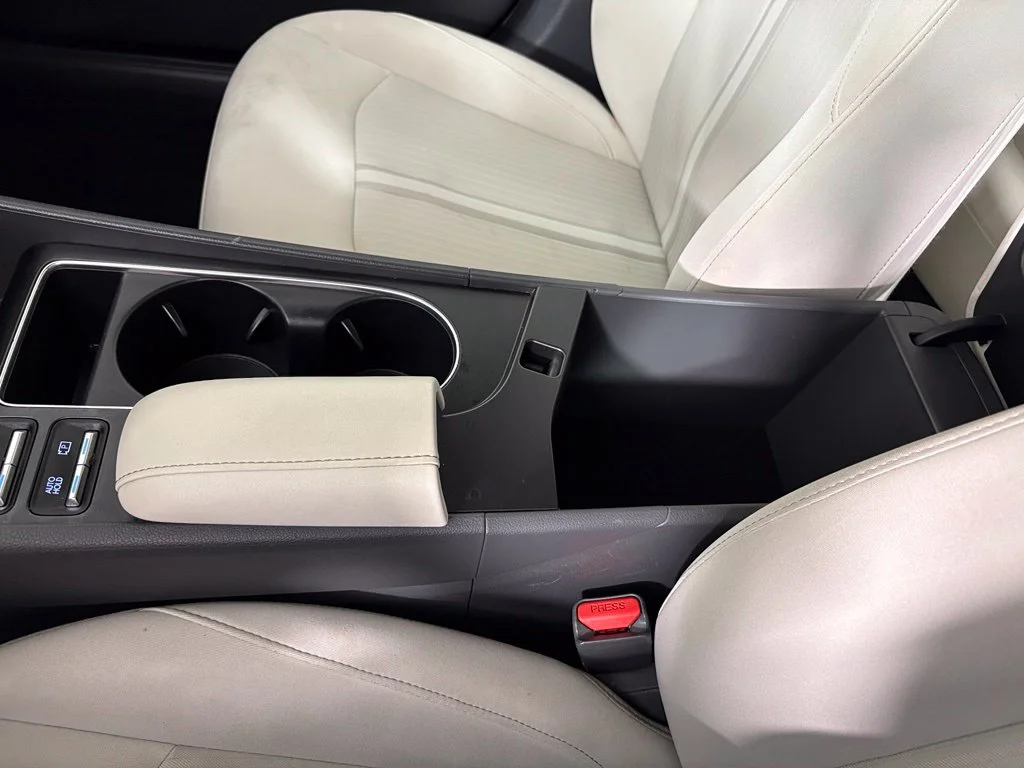 Used 2024 Gray Hyundai SEL image 30