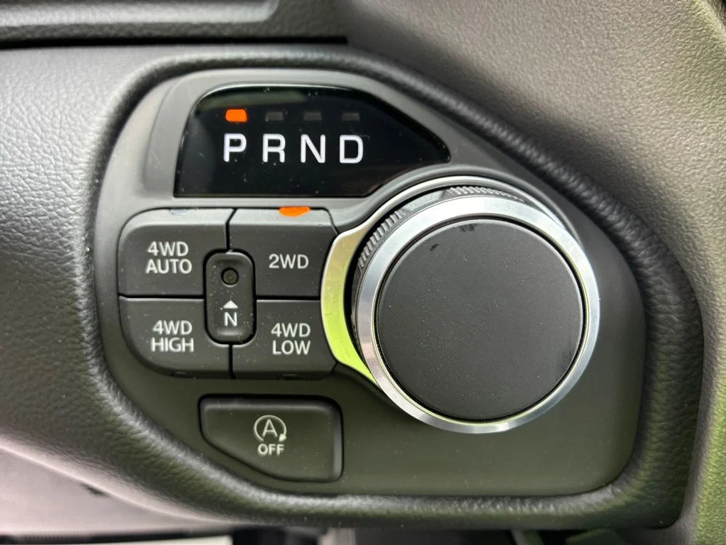 New 2026 Serrano-Green Metallic Exterior Paint RAM Big Horn/Lone Star image 24