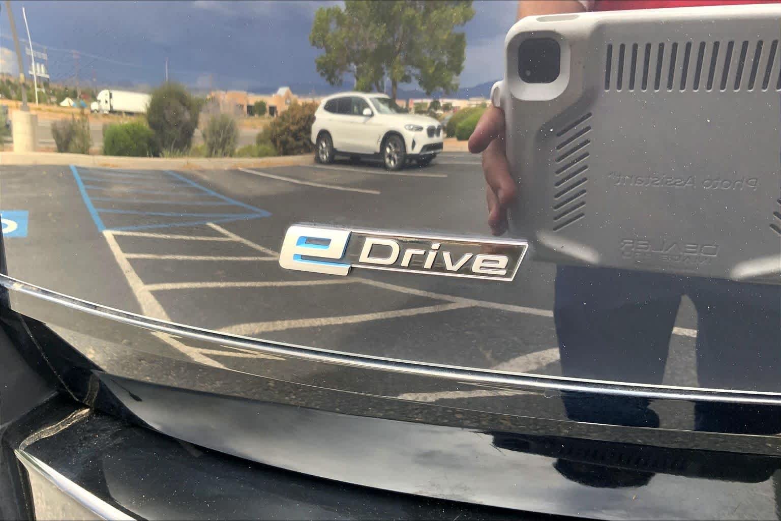 Used 2015 Arravani Gray w/BMW i Frozen Blue Accent BMW  image 9