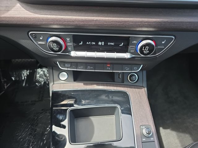 Used 2021 Black Audi 55 Premium image 27