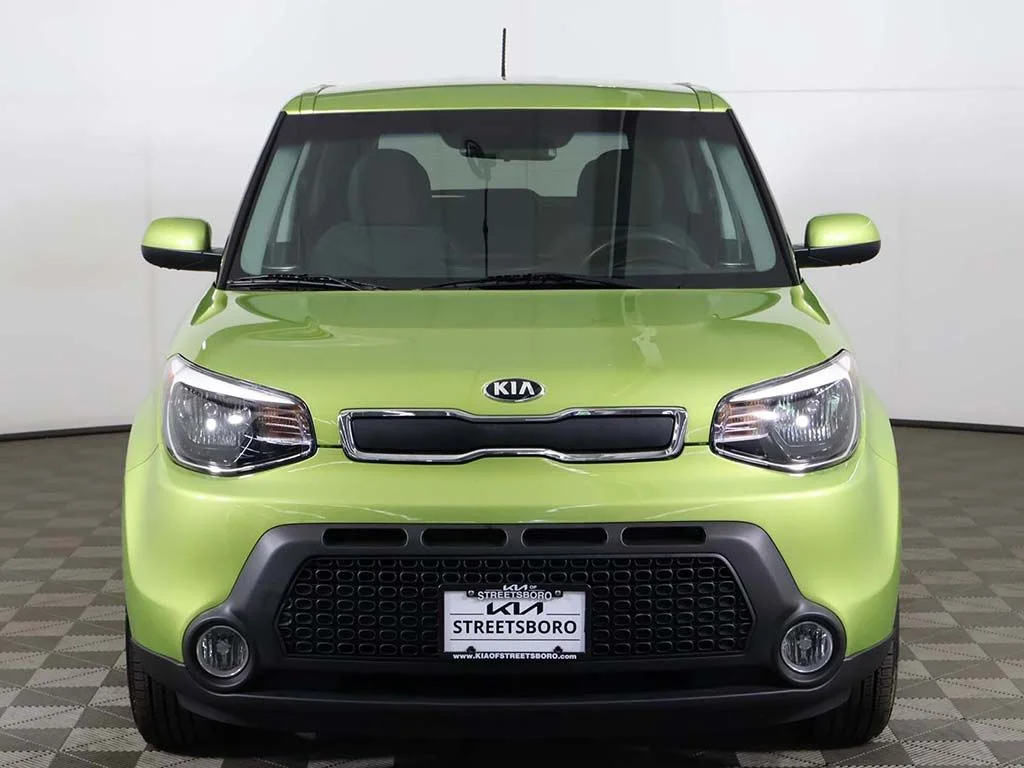 Used 2015 Green Kia Base image 8