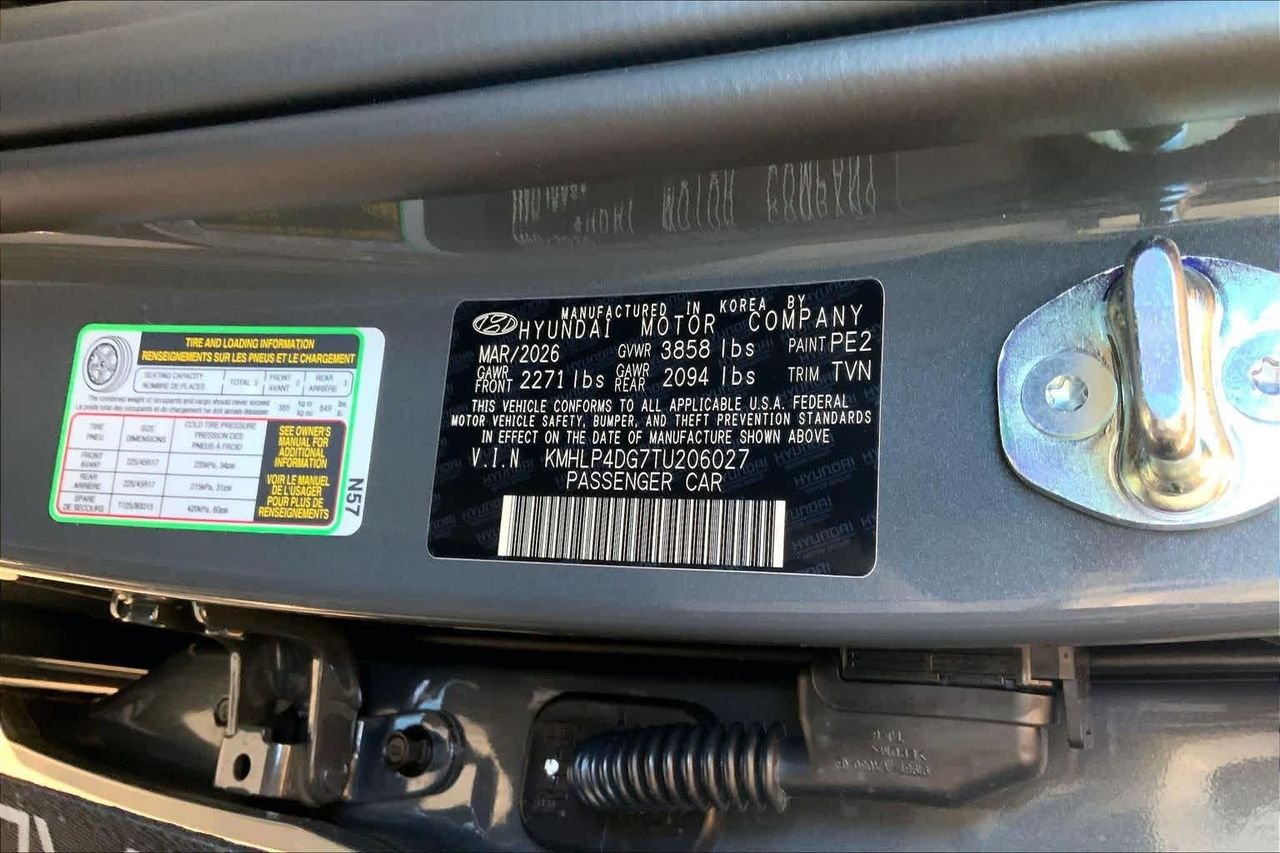 New 2026 Ecotronic Gray Hyundai Limited image 19