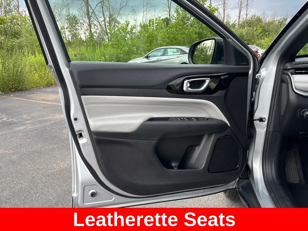 Used 2026 Silver Jeep Limited image 20