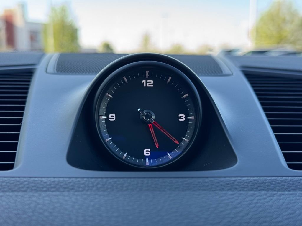 Certified Used 2023  Porsche  image 15