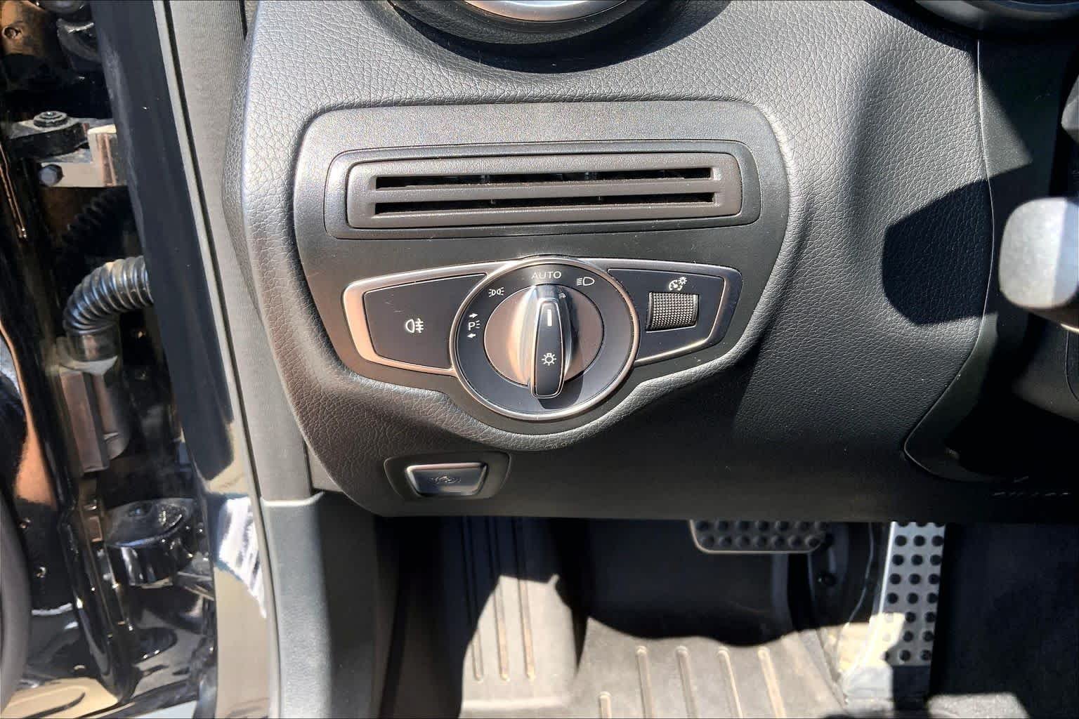 Used 2018 Black Mercedes-Benz AMG® GLC 63 S image 31