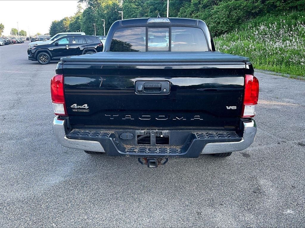 Used 2017 Black Toyota SR5 image 10