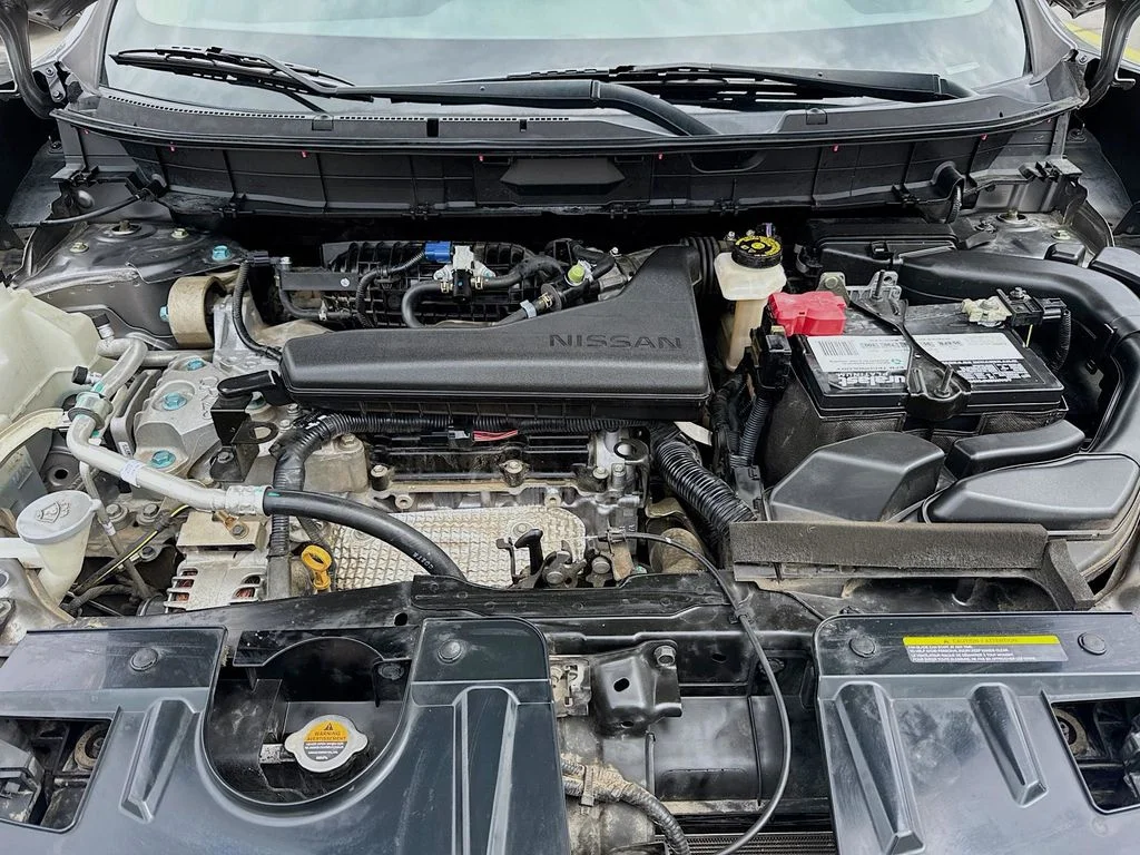 Used 2018 Gray Nissan SV image 38