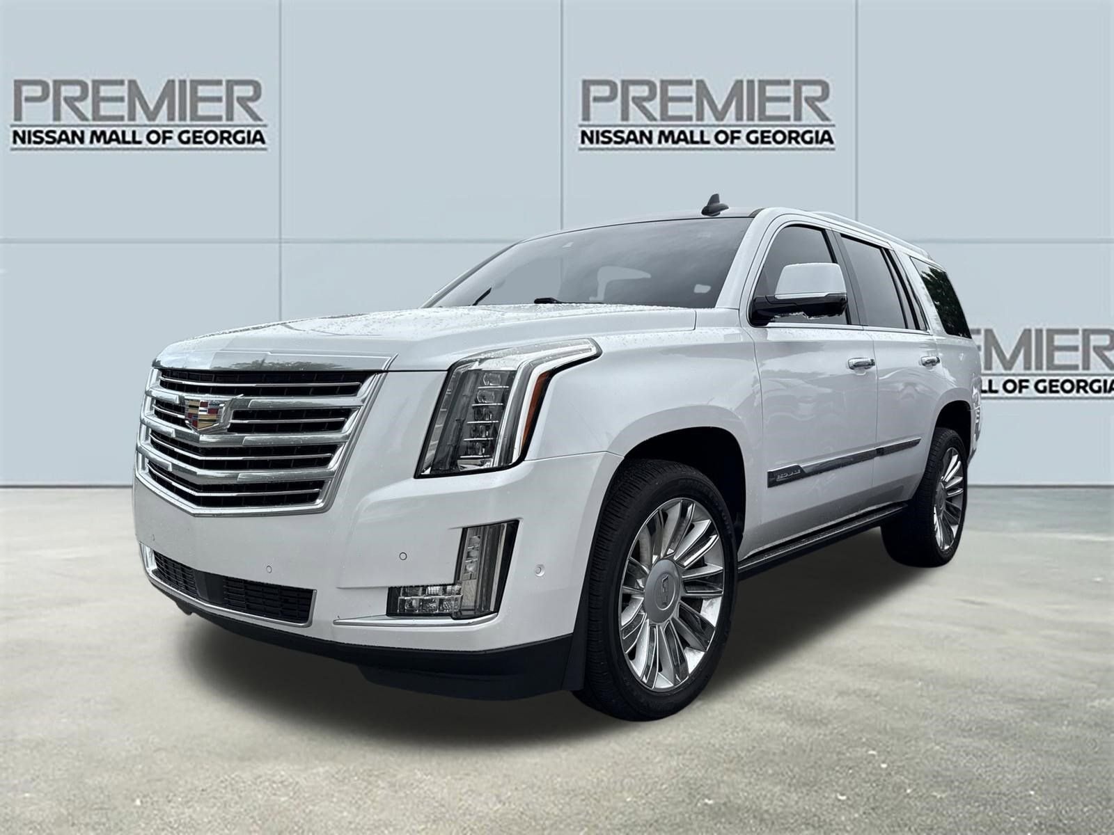 2017 Cadillac Escalade AWD Platinum's photo