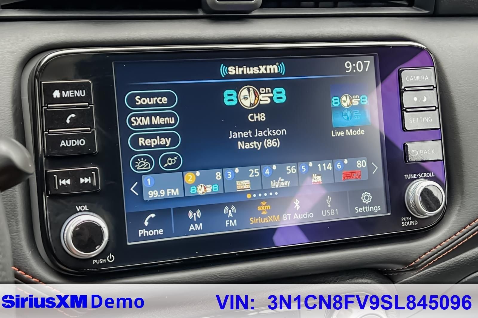 2025 Nissan Versa Sedan SR - Photo 39