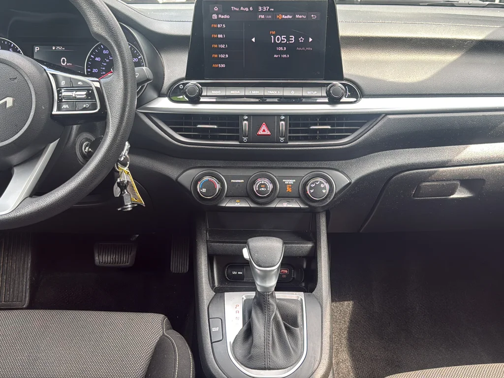 Used 2024 Black Kia LXS image 20
