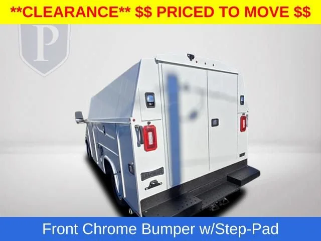 New 2025 Summit White Chevrolet 1WT image 9